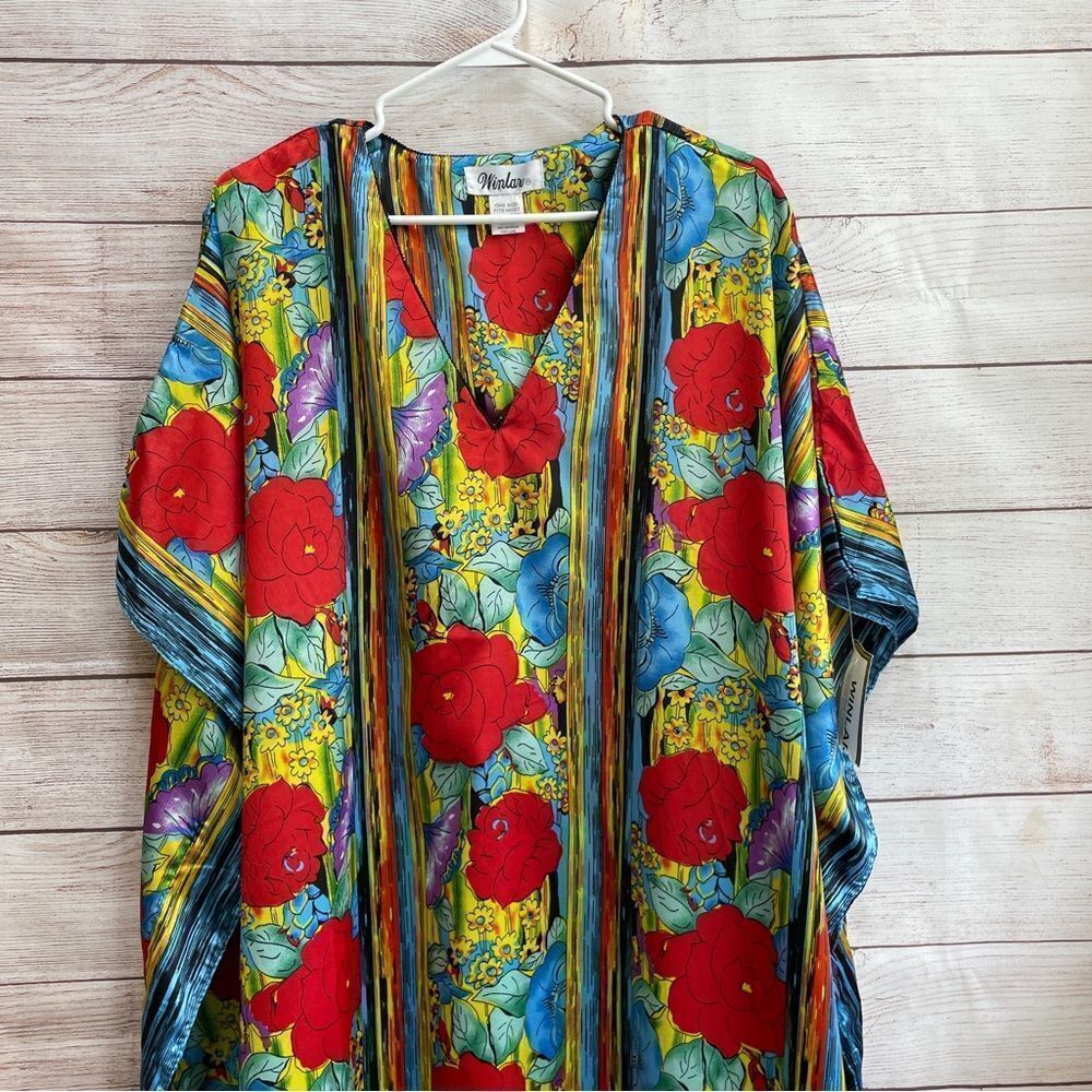 NEW WITH TAGS VINTAGE WINLAR FLORAL KIMONO - Picture 7 of 9